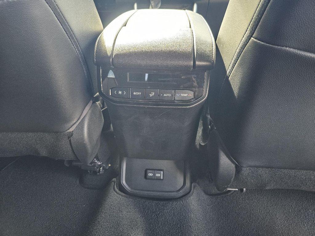 used 2022 Toyota Highlander car, priced at $38,489