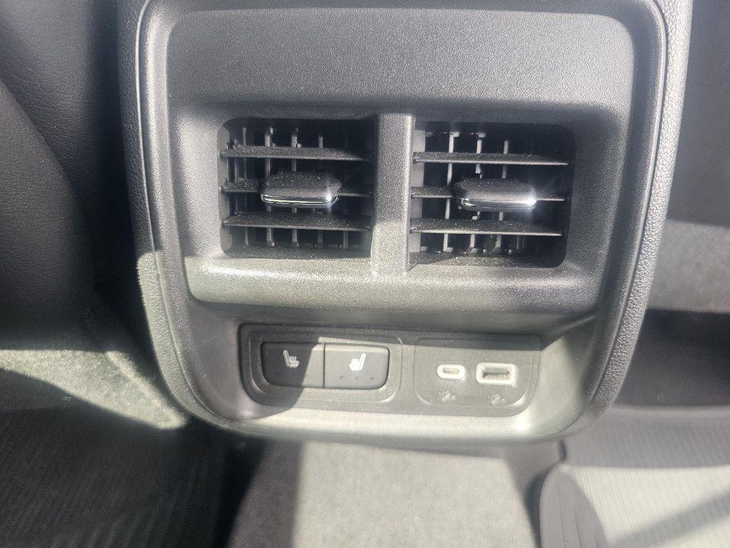 used 2019 Cadillac XT4 car, priced at $24,289