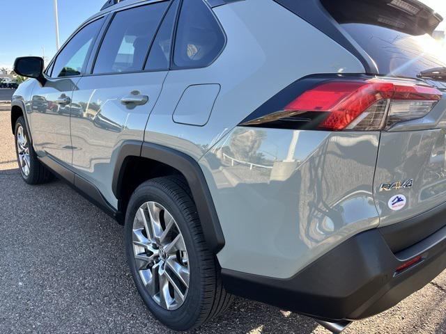 used 2019 Toyota RAV4 car, priced at $28,789