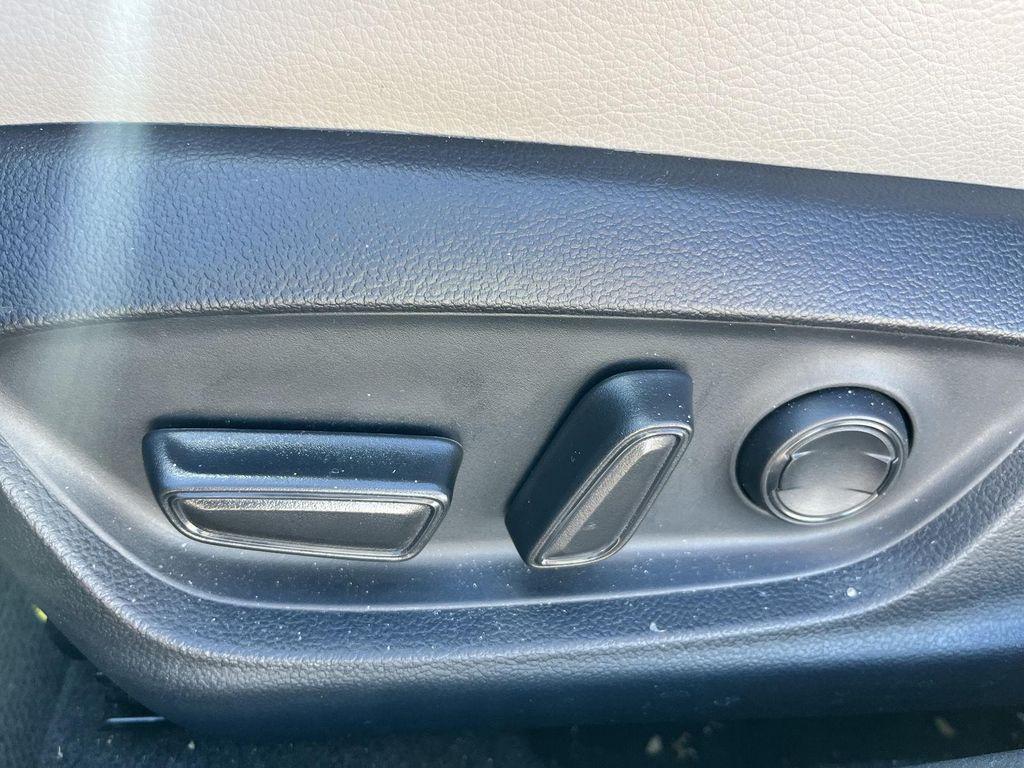 used 2024 Toyota Camry Hybrid car, priced at $29,789