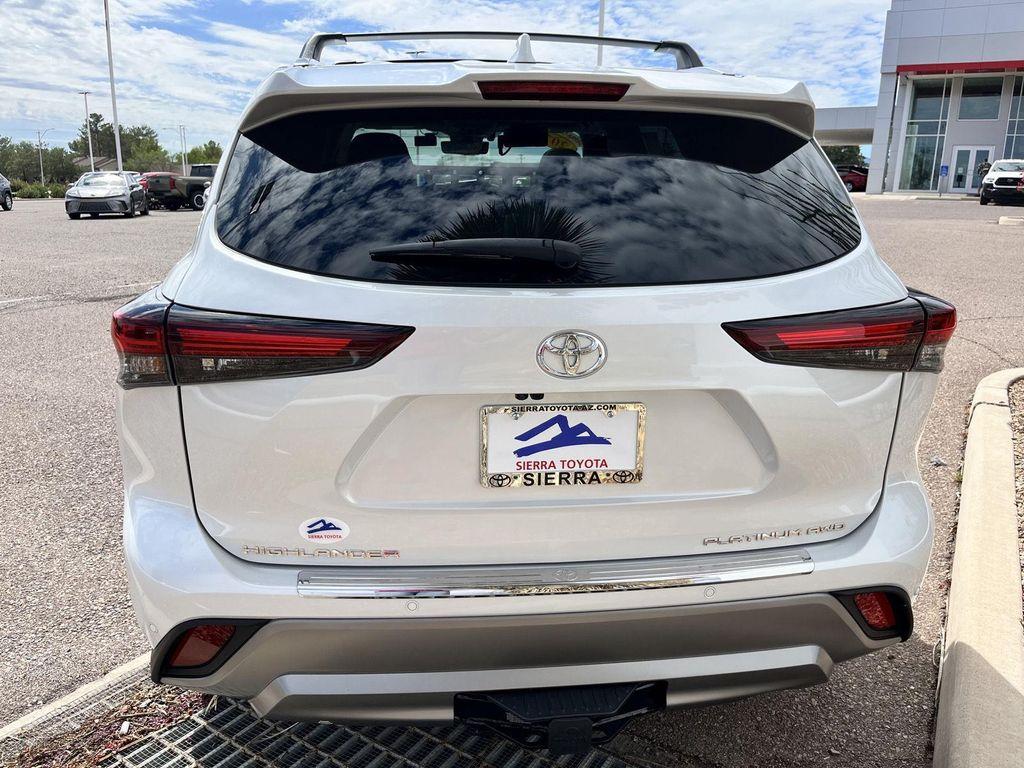 used 2024 Toyota Highlander car, priced at $51,789