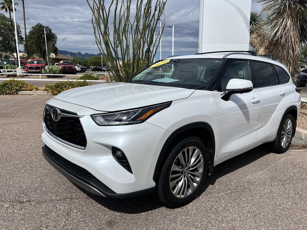 used 2024 Toyota Highlander car, priced at $51,789