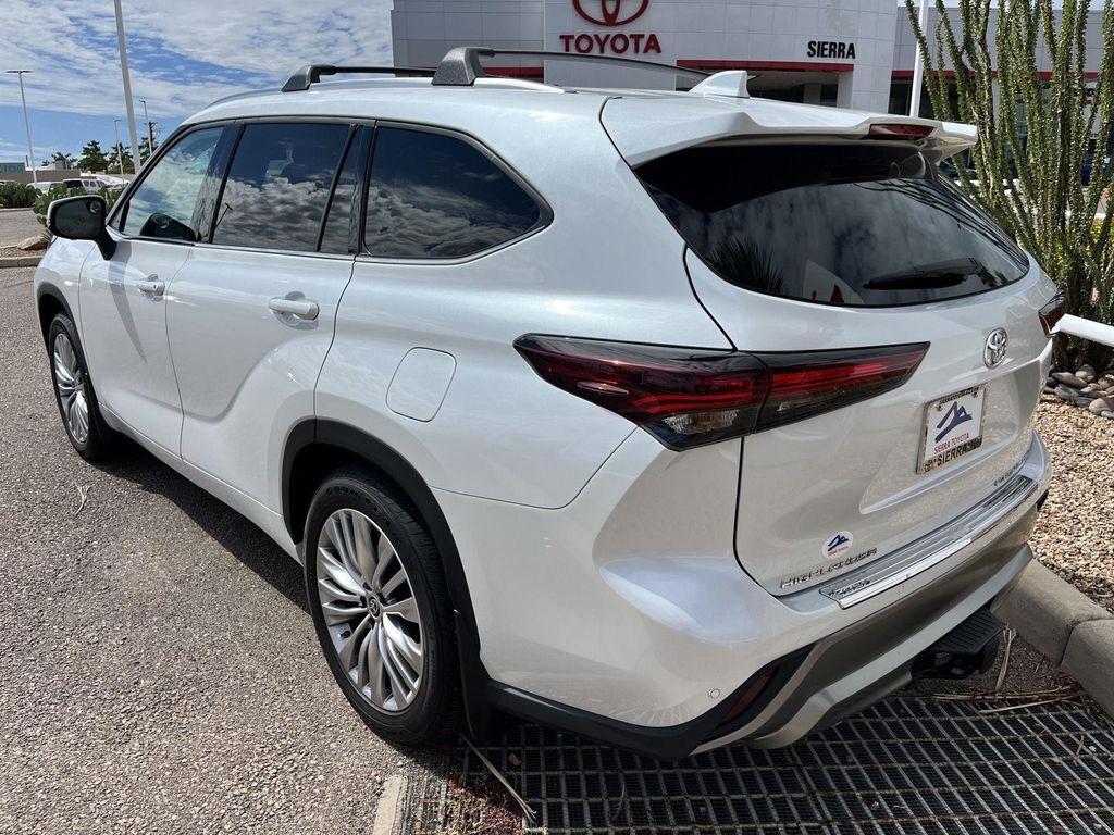 used 2024 Toyota Highlander car, priced at $51,789