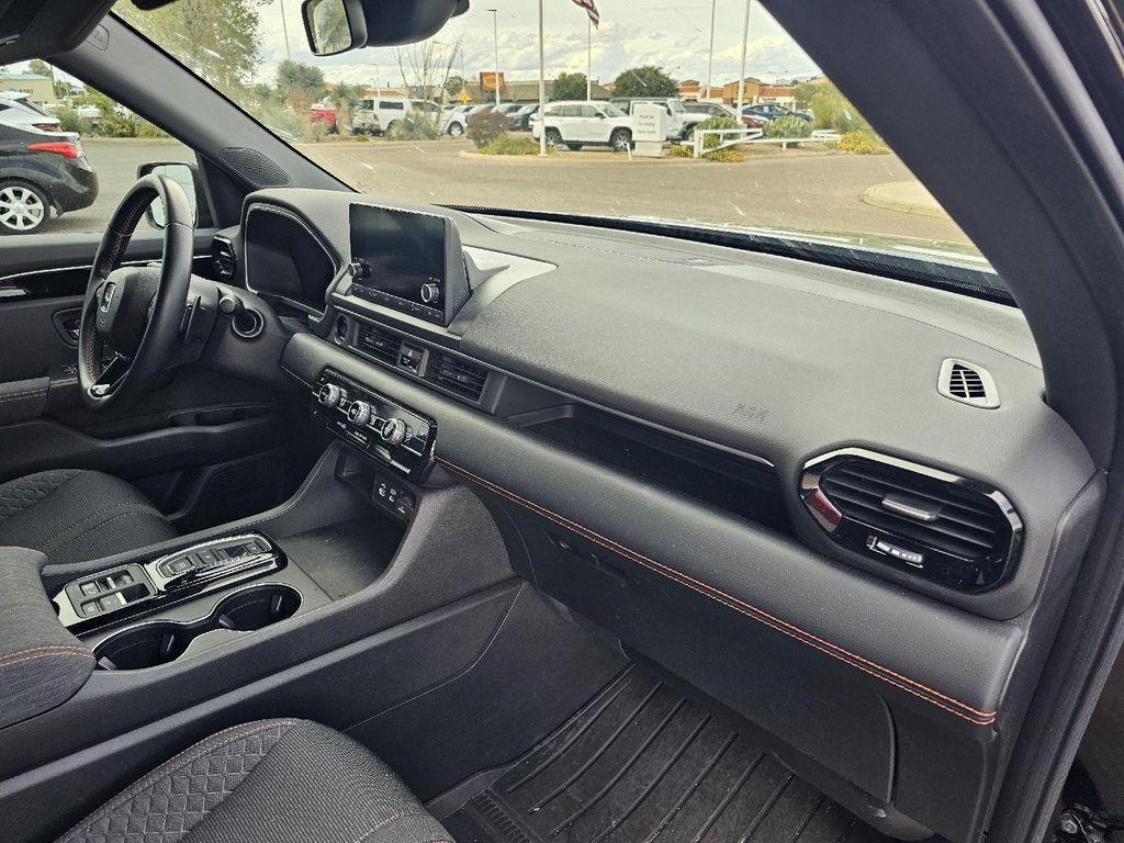 used 2023 Honda Pilot car, priced at $37,389