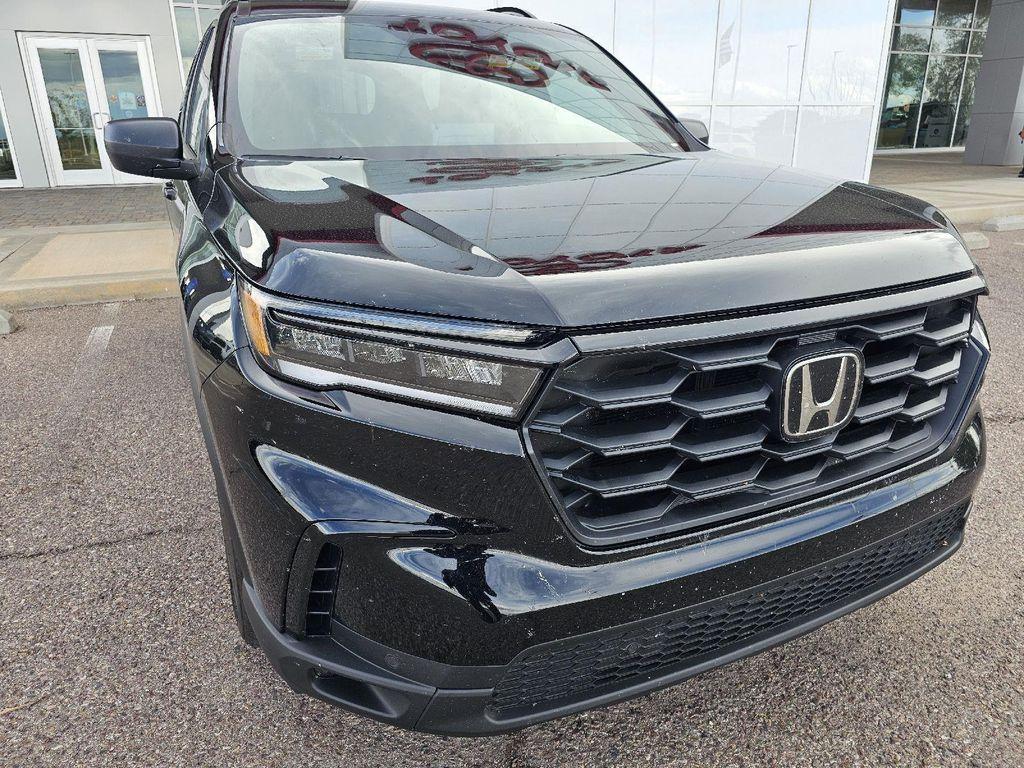 used 2023 Honda Pilot car, priced at $37,389