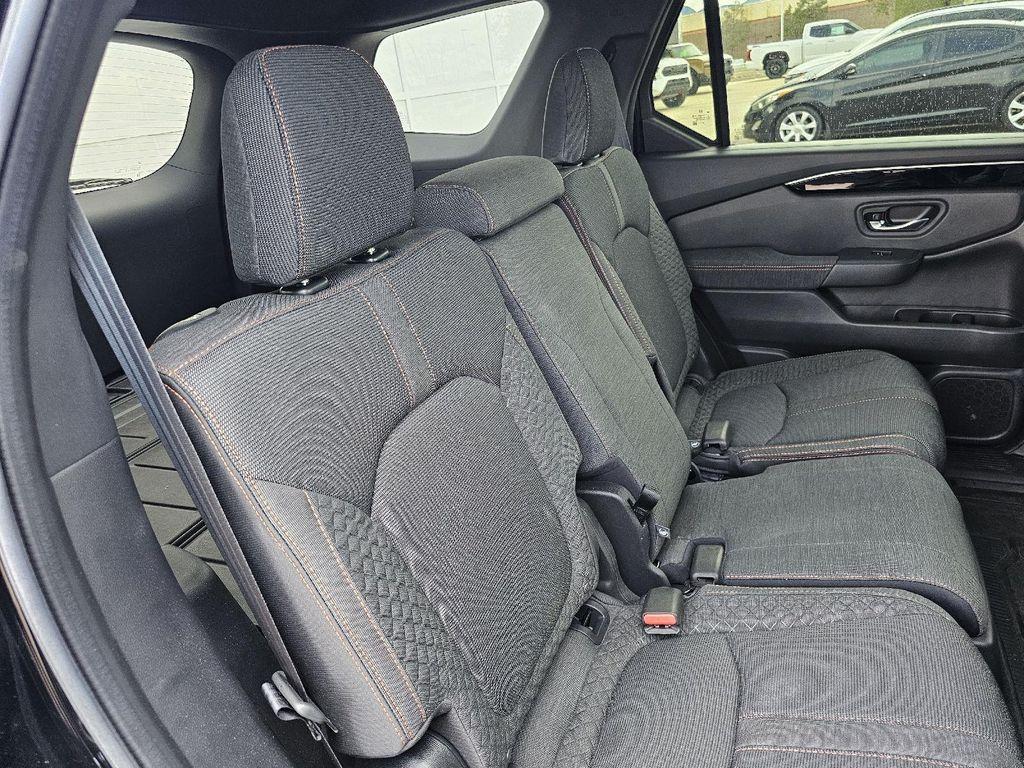 used 2023 Honda Pilot car, priced at $37,389