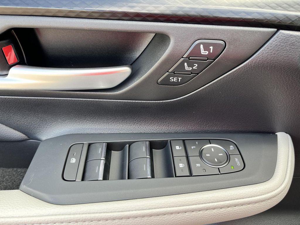 new 2025 Toyota Grand Highlander Hybrid car, priced at $60,998
