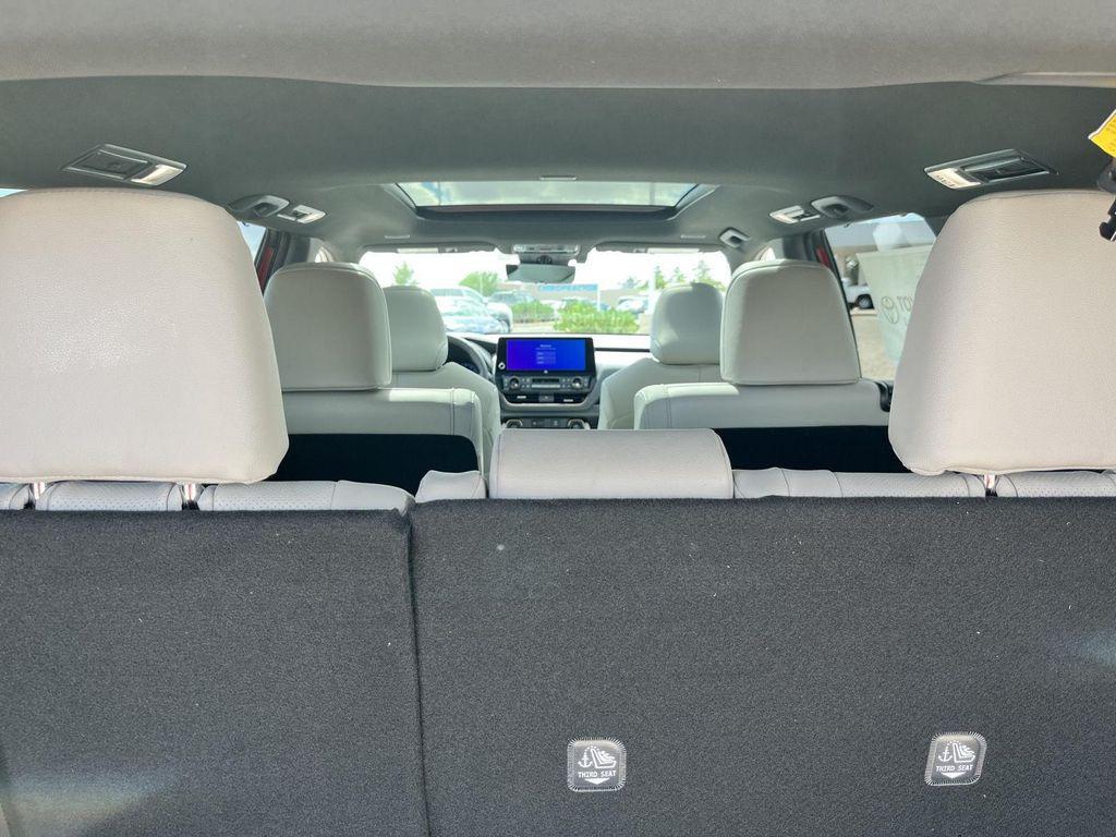 new 2025 Toyota Grand Highlander Hybrid car, priced at $60,998