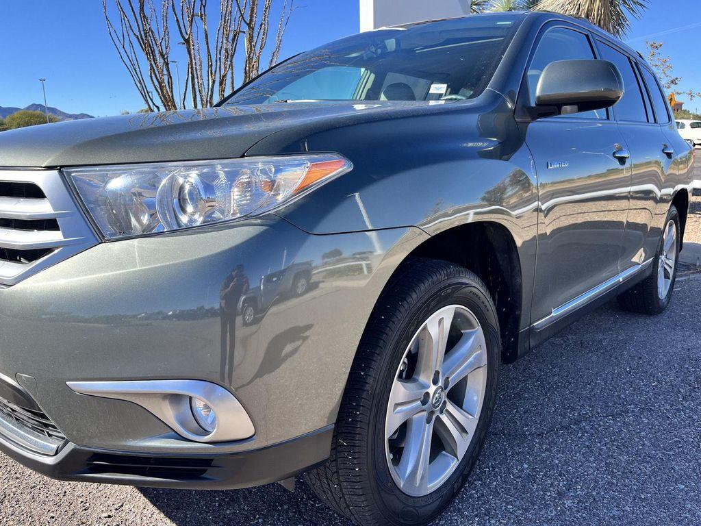 used 2012 Toyota Highlander car, priced at $18,489