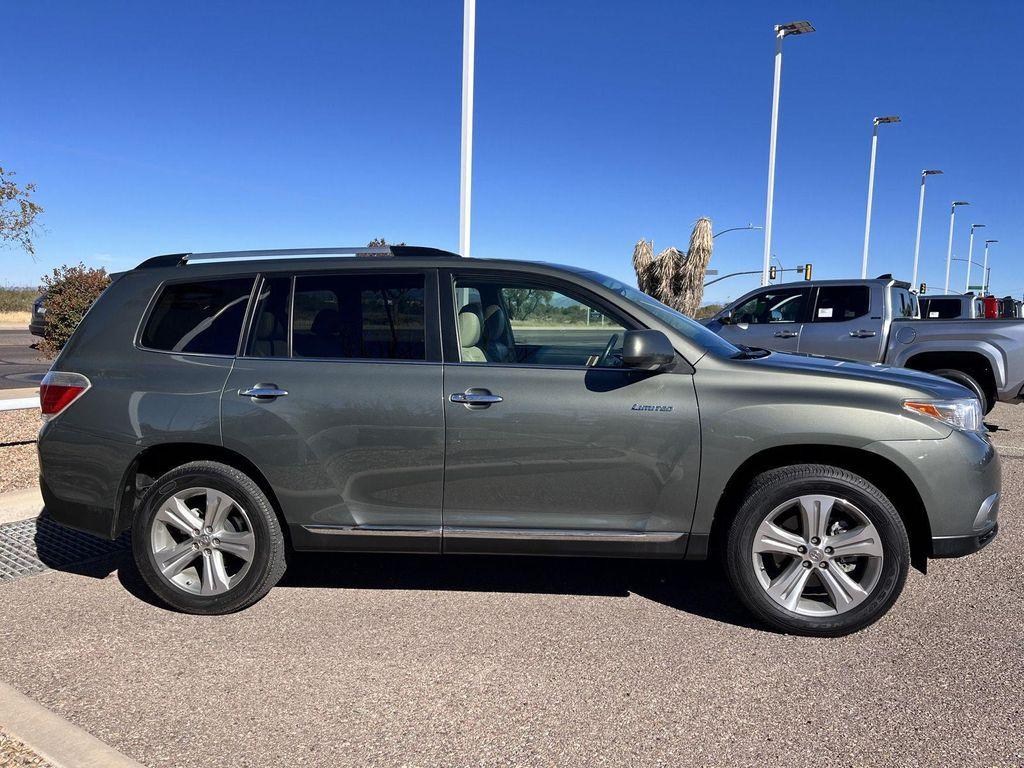 used 2012 Toyota Highlander car, priced at $18,489