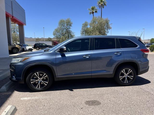 used 2019 Toyota Highlander car, priced at $27,689