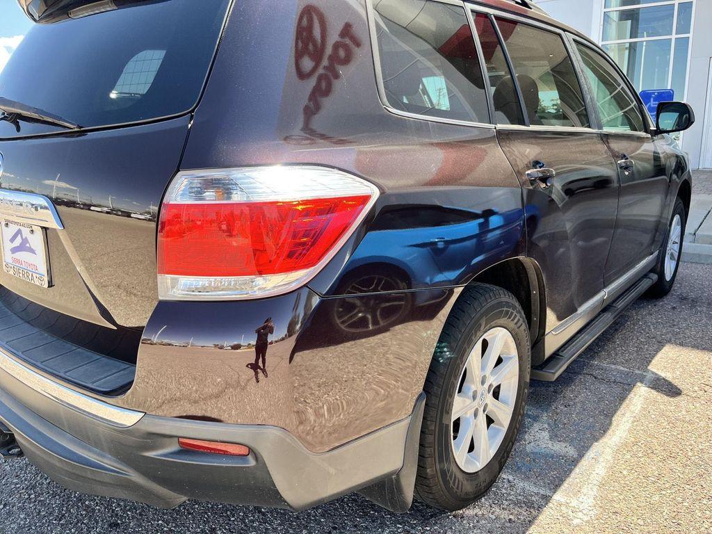 used 2012 Toyota Highlander car, priced at $11,889