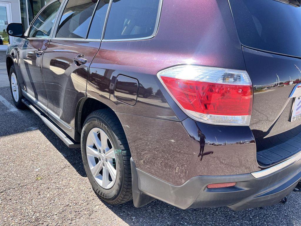 used 2012 Toyota Highlander car, priced at $11,889