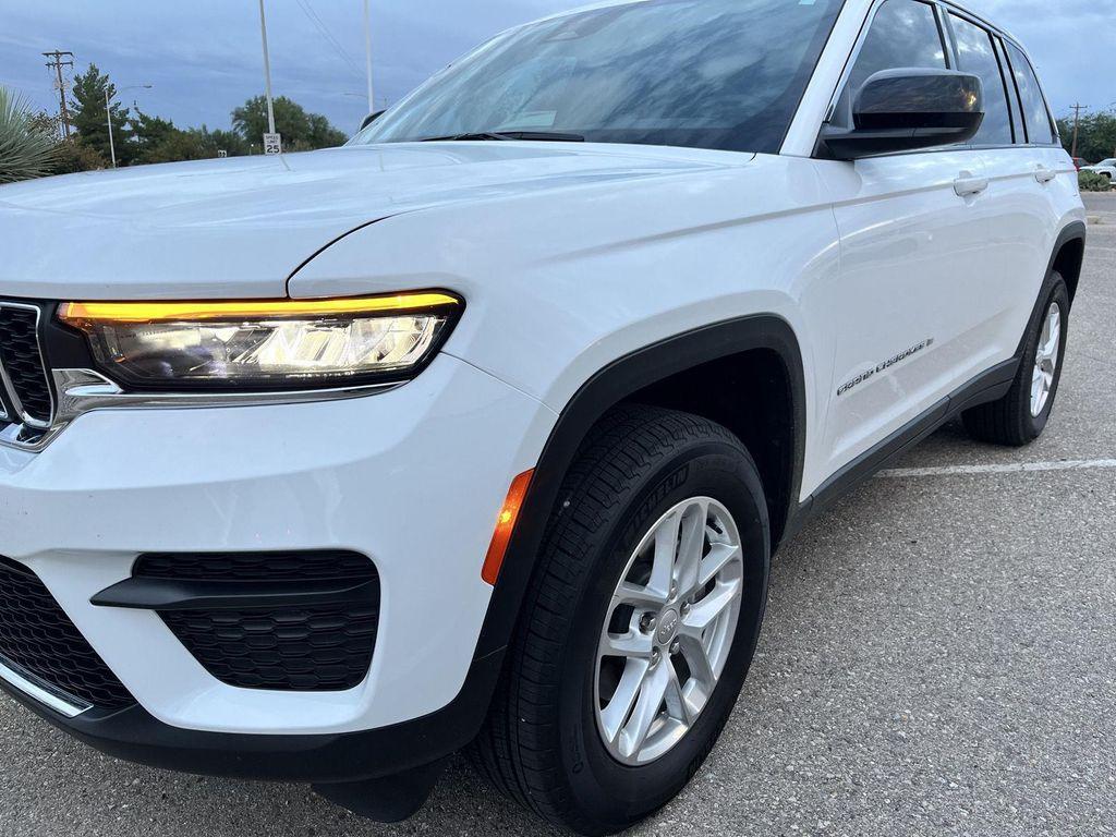 used 2025 Jeep Grand Cherokee car, priced at $35,589