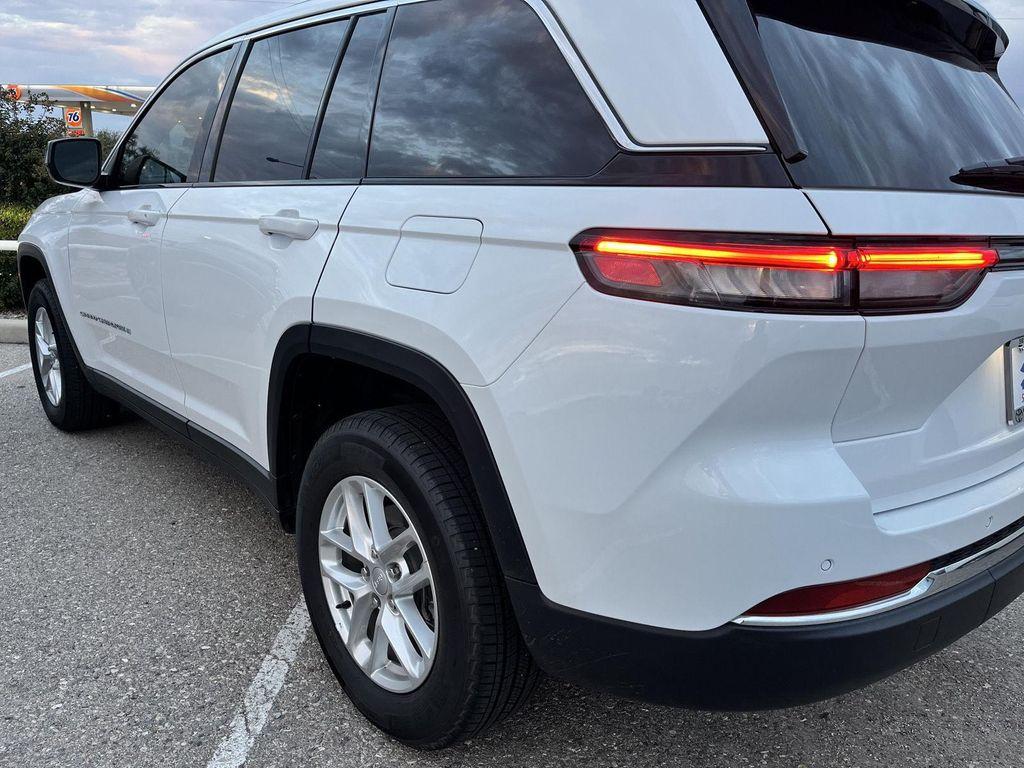 used 2025 Jeep Grand Cherokee car, priced at $35,589