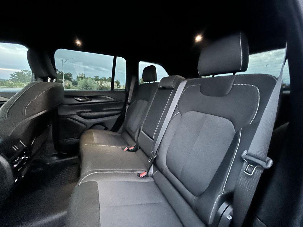 used 2025 Jeep Grand Cherokee car, priced at $35,589