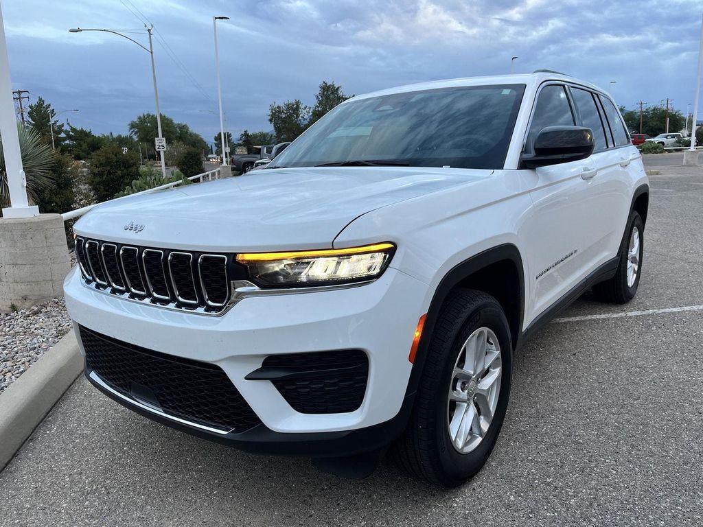 used 2025 Jeep Grand Cherokee car, priced at $35,589