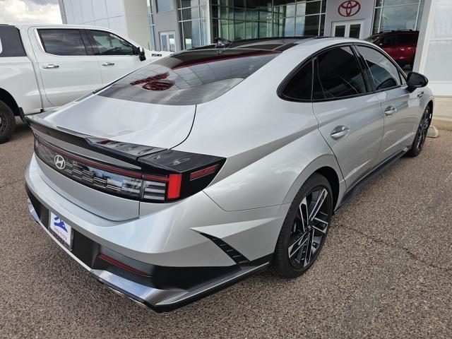 used 2024 Hyundai Sonata car, priced at $29,289