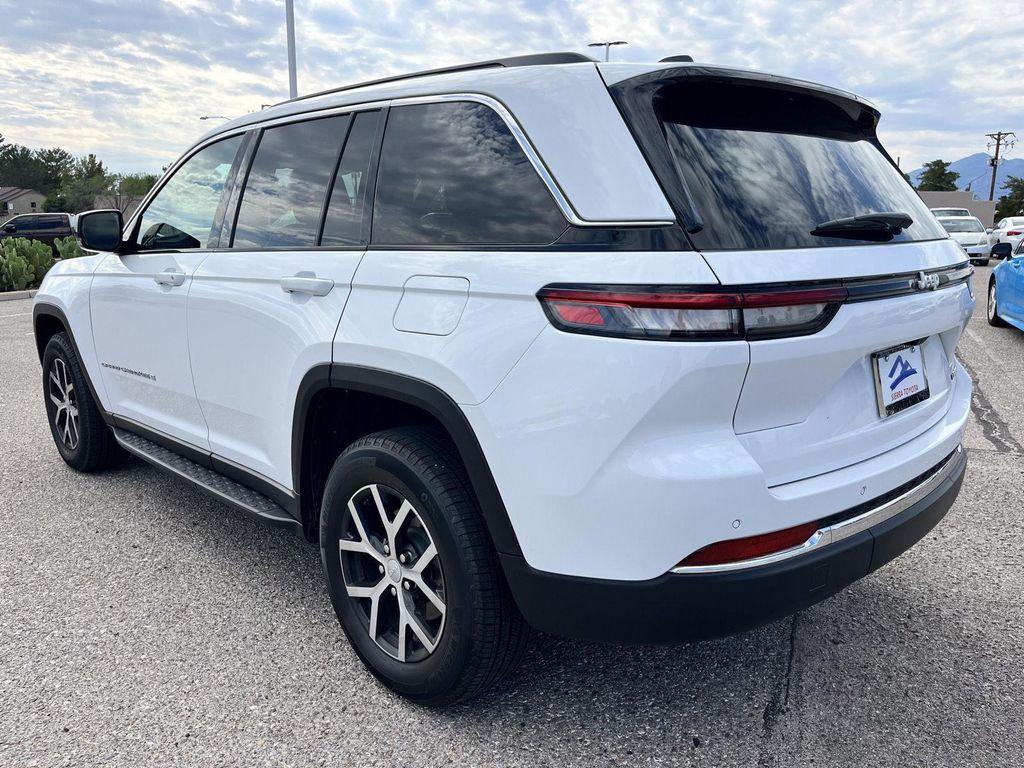 used 2025 Jeep Grand Cherokee car, priced at $41,489