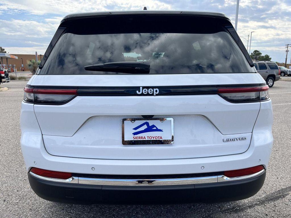used 2025 Jeep Grand Cherokee car, priced at $41,489