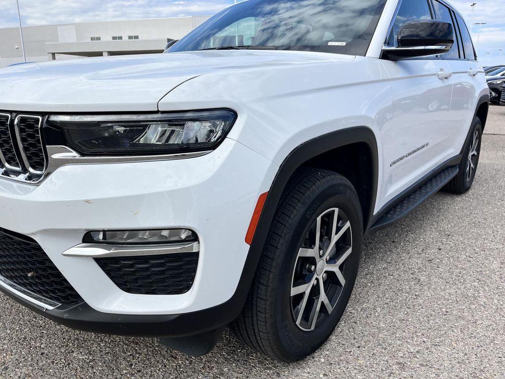 used 2025 Jeep Grand Cherokee car, priced at $41,489