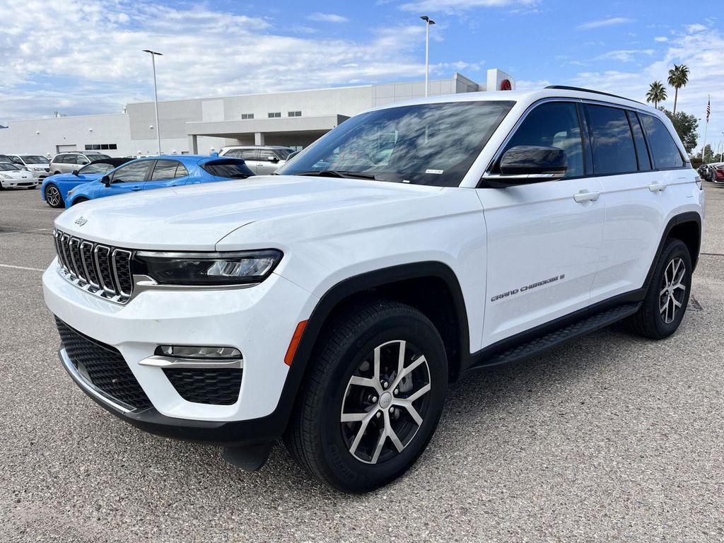 used 2025 Jeep Grand Cherokee car, priced at $41,489