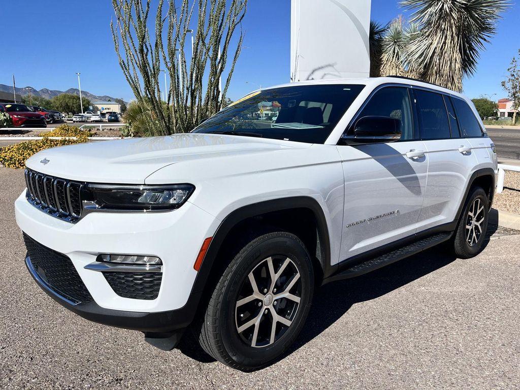 used 2025 Jeep Grand Cherokee car, priced at $40,789