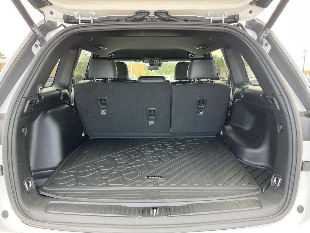 used 2025 Jeep Grand Cherokee car, priced at $41,489