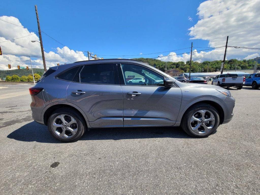 used 2023 Ford Escape car, priced at $29,400