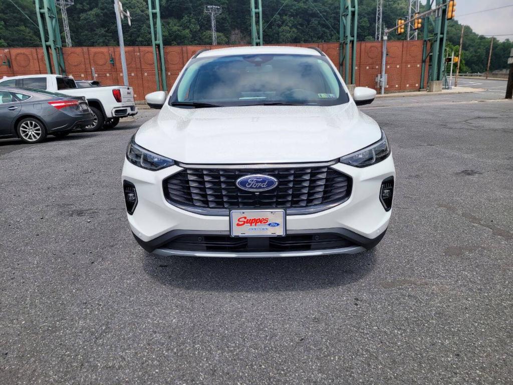 used 2023 Ford Escape car, priced at $29,900