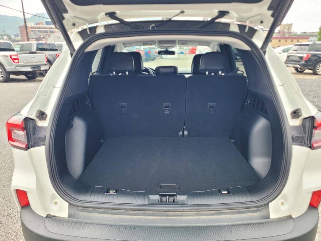 used 2023 Ford Escape car, priced at $29,900