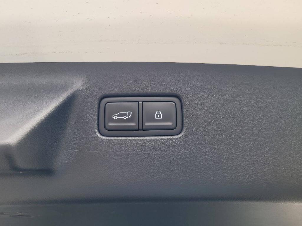 used 2024 Hyundai Santa Fe car, priced at $35,900