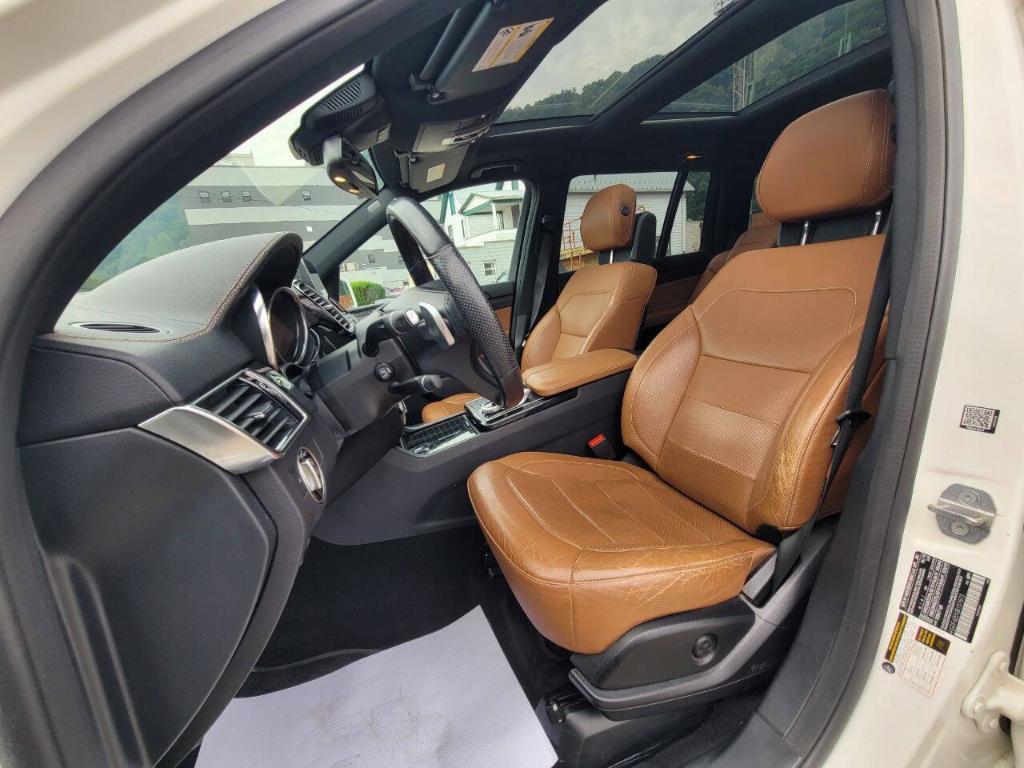 used 2018 Mercedes-Benz GLS 450 car, priced at $23,000