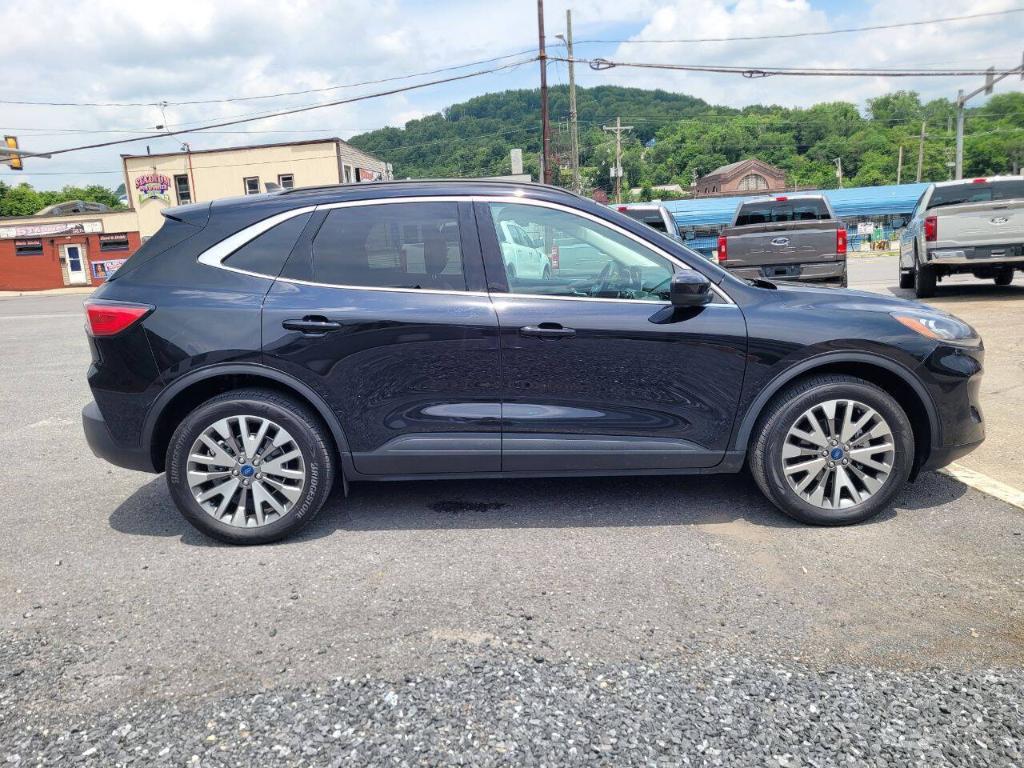 used 2022 Ford Escape car, priced at $28,990