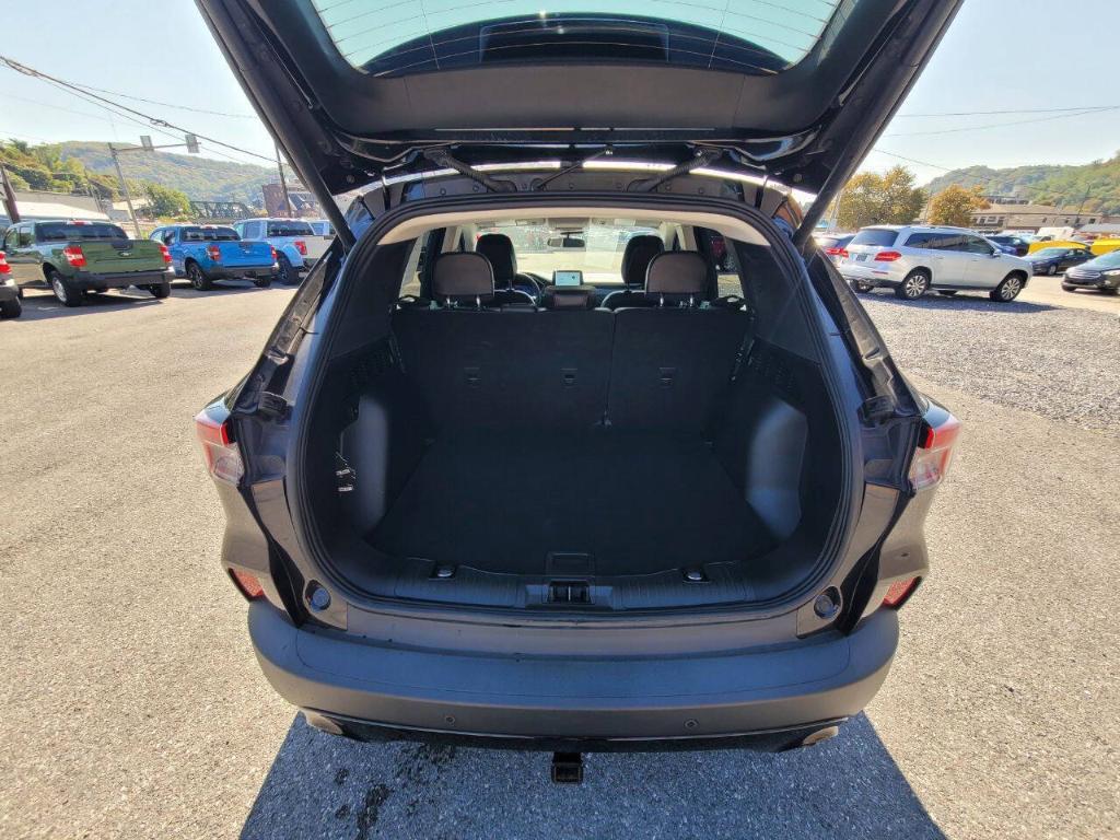 used 2022 Ford Escape car, priced at $23,900