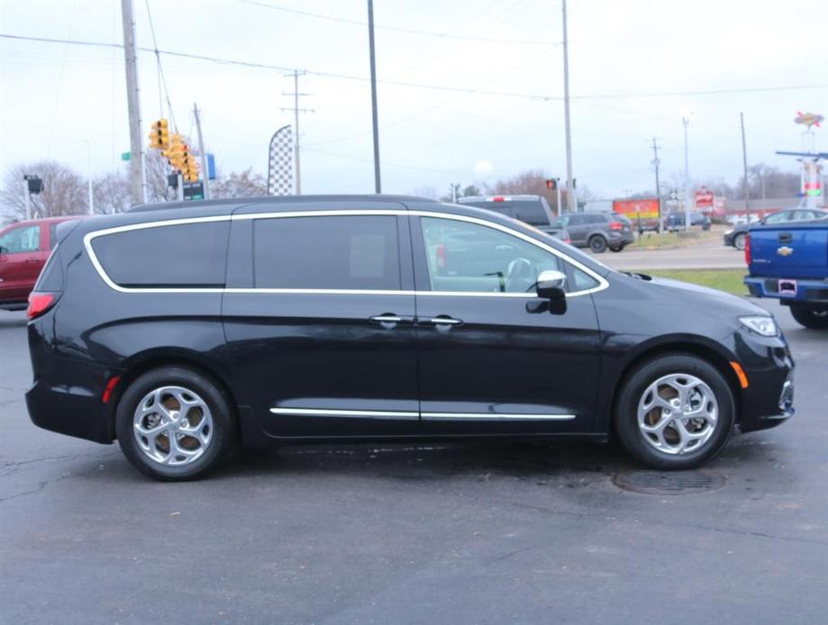 used 2022 Chrysler Pacifica car, priced at $27,995