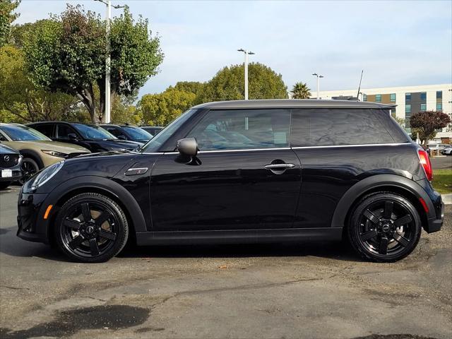 used 2022 MINI Hardtop car, priced at $24,595