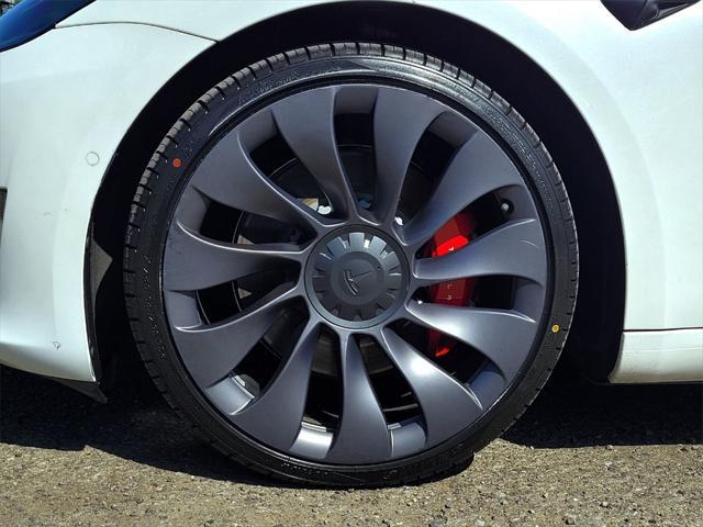 used 2021 Tesla Model 3 car, priced at $27,000