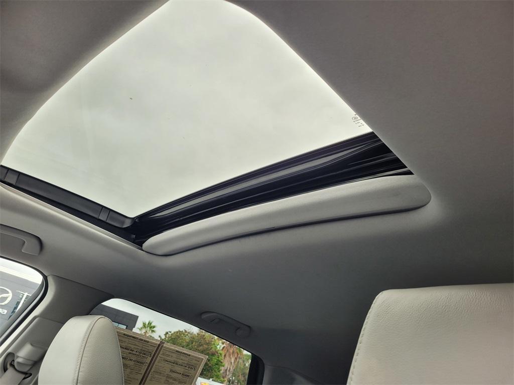 used 2020 Acura MDX car, priced at $28,995