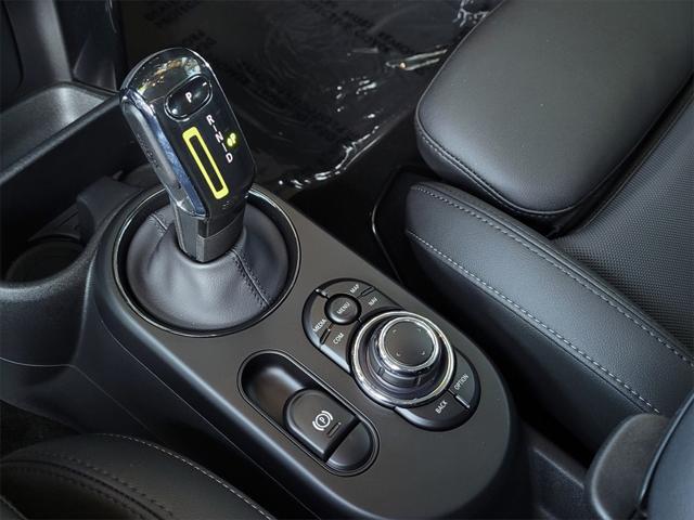 used 2023 MINI Hardtop car, priced at $26,000