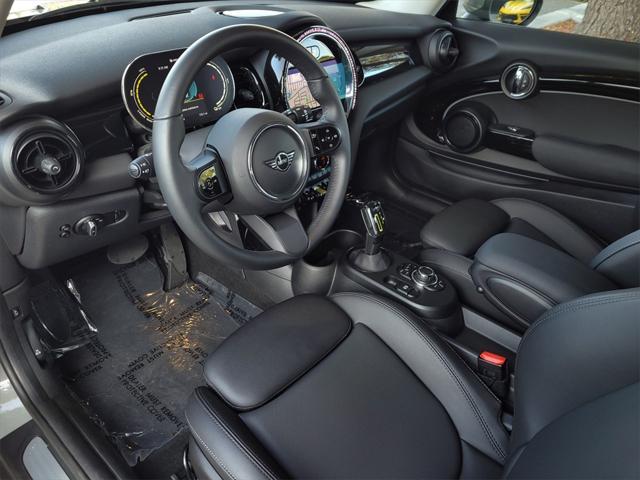 used 2023 MINI Hardtop car, priced at $26,000