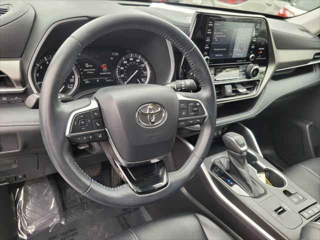 used 2021 Toyota Highlander car, priced at $35,995