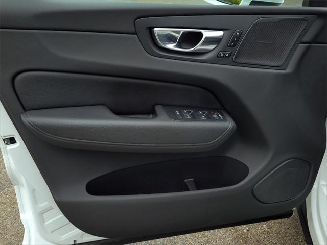 used 2021 Volvo XC60 car, priced at $31,000