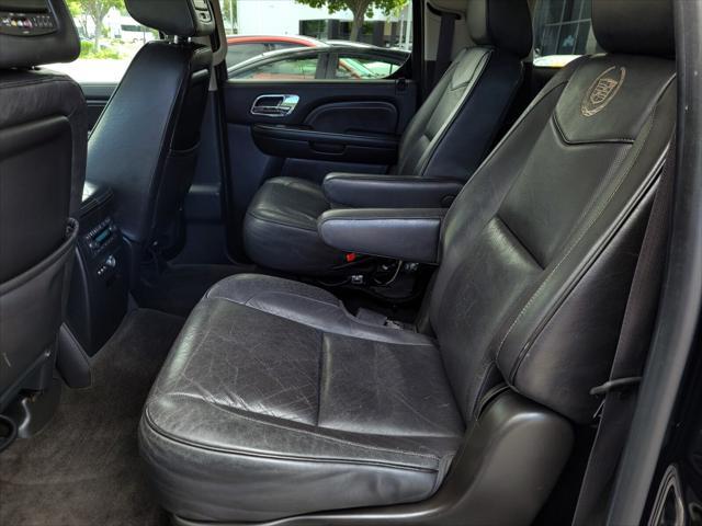 used 2014 Cadillac Escalade ESV car, priced at $19,995