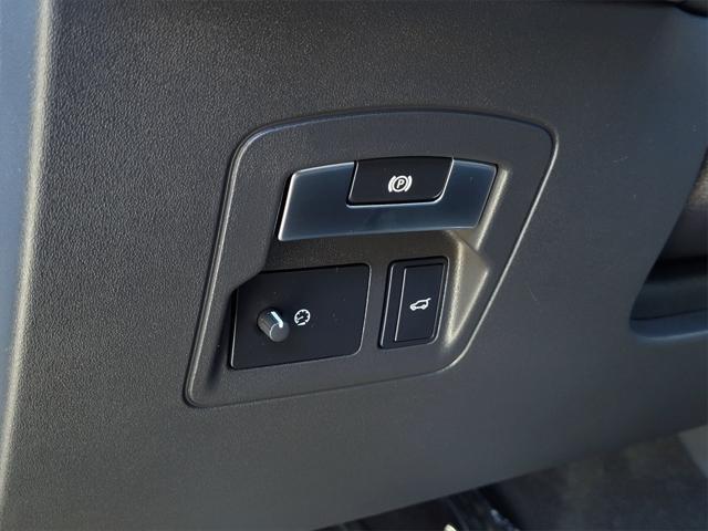 used 2019 Land Rover Range Rover Velar car, priced at $29,888