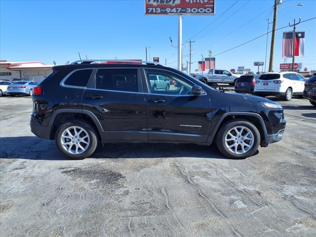 used 2018 Jeep Cherokee car, priced at $10,645