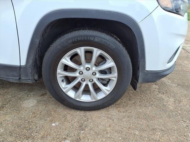 used 2020 Jeep Cherokee car, priced at $10,845