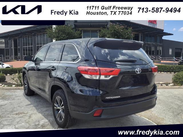 used 2019 Toyota Highlander car, priced at $19,900