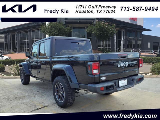 used 2023 Jeep Gladiator car, priced at $33,601