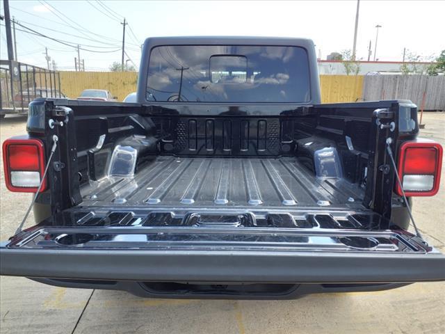 used 2023 Jeep Gladiator car, priced at $33,601